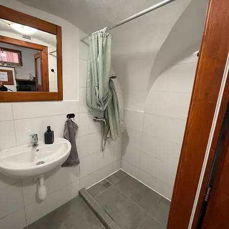 Apartment U Synagogy